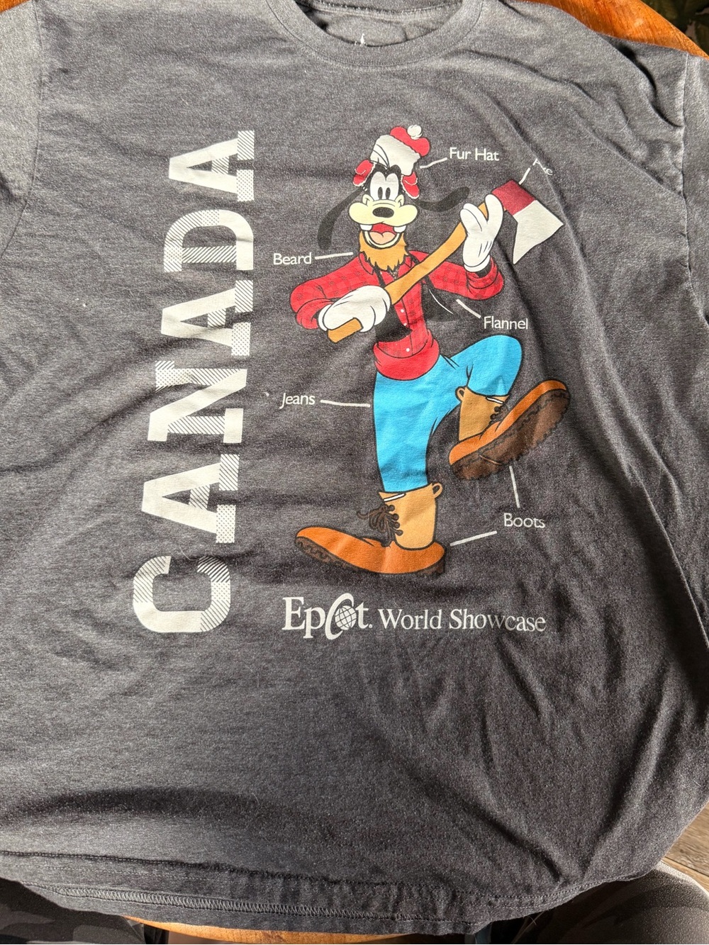Disney Parks Epcot World Showcase Canada Goofy Grey T-Shirt Adult Unisex XL